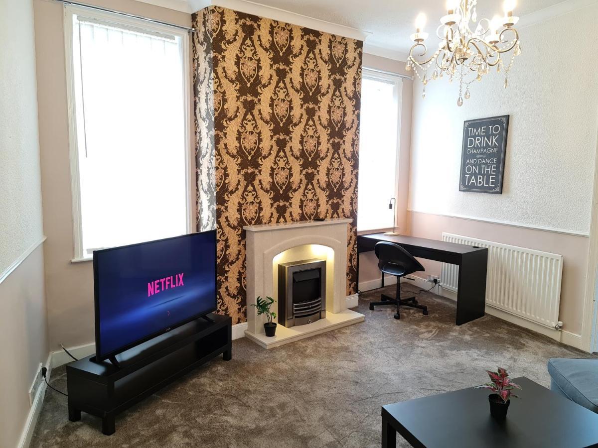 Ferienwohnung Large 3 Bed Flat, Free Parking Newcastle upon Tyne Exterior foto